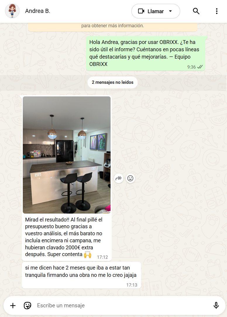 Conversación de WhatsApp con Andrea sobre OBRIXX, incluye foto de la cocina reformada